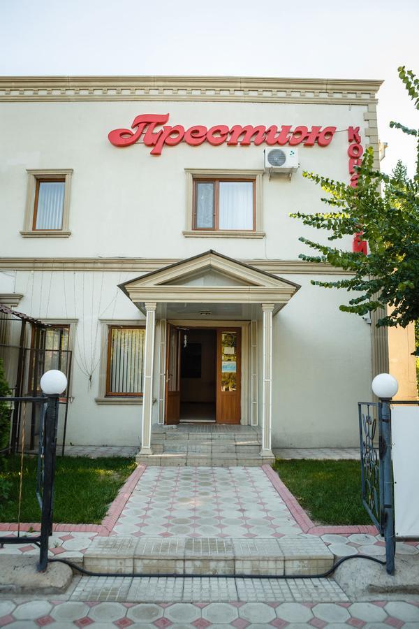 Hotel Prestizh 塔拉兹 外观 照片