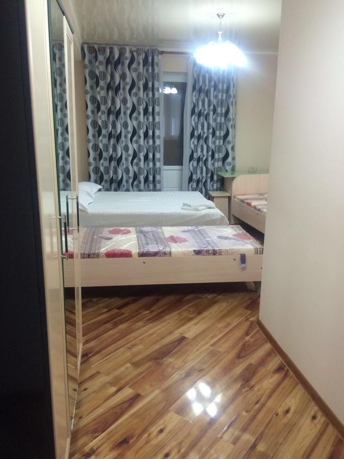 Hotel Prestizh 塔拉兹 外观 照片