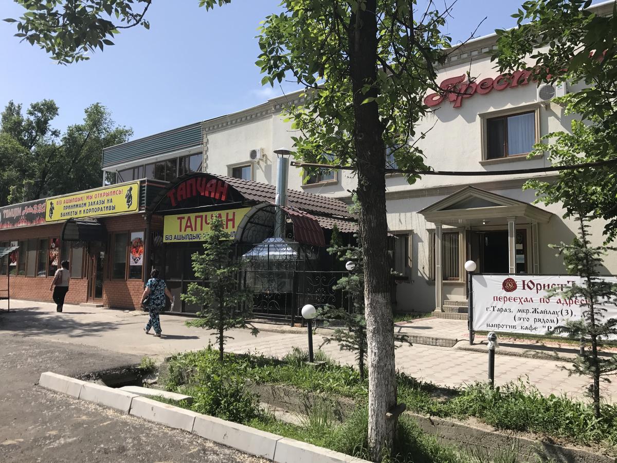 Hotel Prestizh 塔拉兹 外观 照片